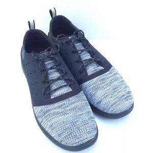 Under Armour (Sz 11) Charged 24/7 Low Shoes